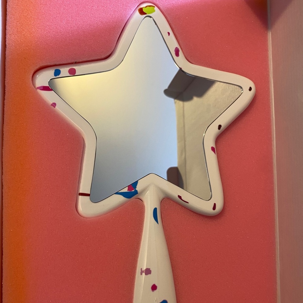 Jeffree star mirror